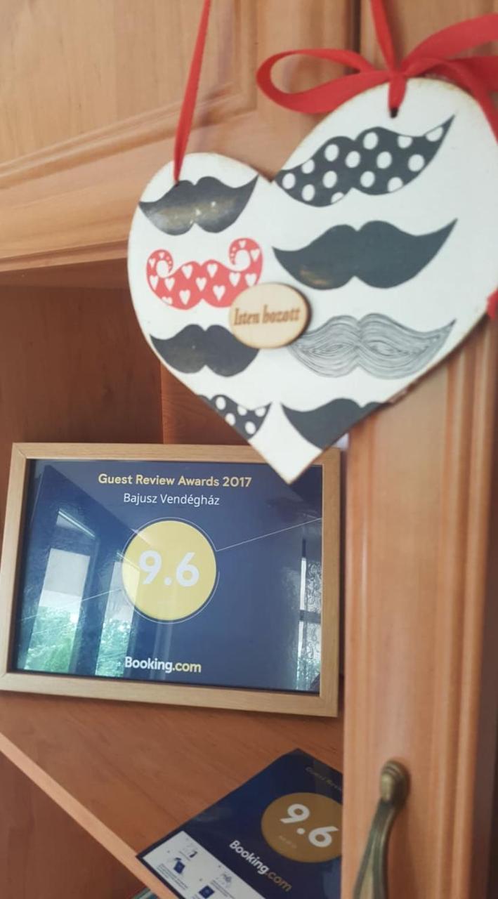 Bajusz Vendeghaz Hotel Tornyosnemeti ภายนอก รูปภาพ